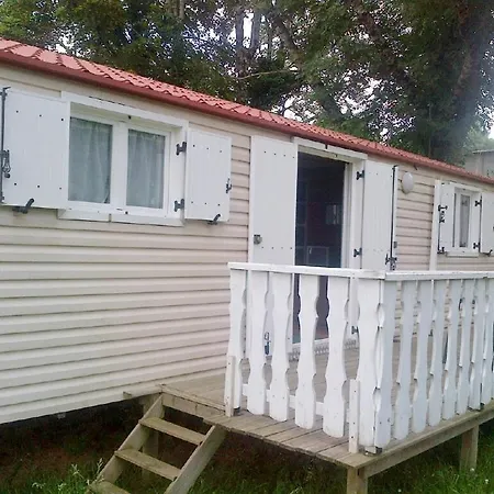Les Craoues Camping *