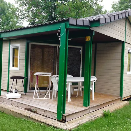 אתר קמפינג Les Craoues Capvern